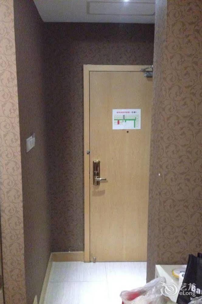 Ronghe Holiday Hotel Shiyan  Exterior foto